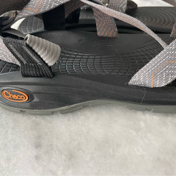 Men’s CHACOS size 10 - Picture 2 of 3